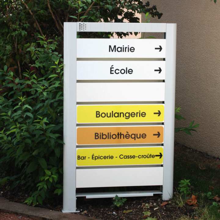 Displays and Signs, Billboards and metal signage - TF SIGNAL