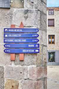 signalisation-exterieure-medievale