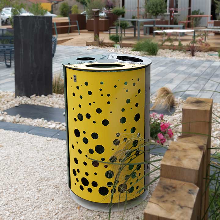 Poubelle design Zeta Cestino 2400, Guyon, mobilier urbain / Urban trash  can, Guyon, urban furniture