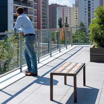 banquette Re-néo collection de mobilier urbain upcyclé